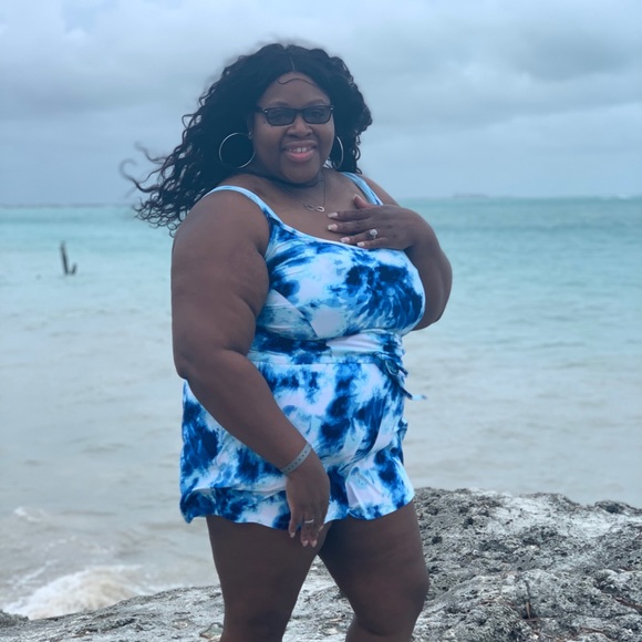 Romper - Picture 2 of 4